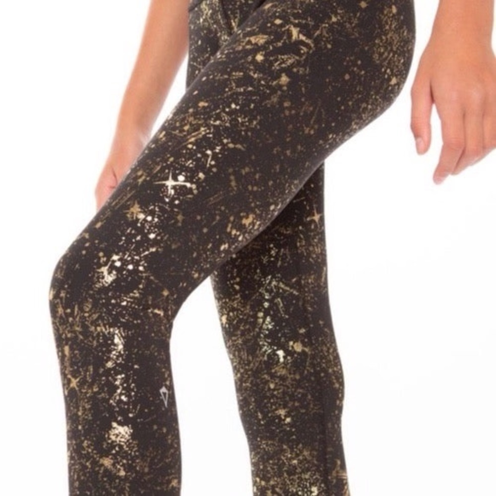 Ivivva black and gold splatter leggings